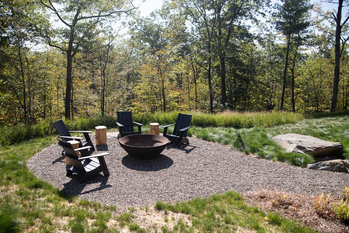 Woodstock stump table